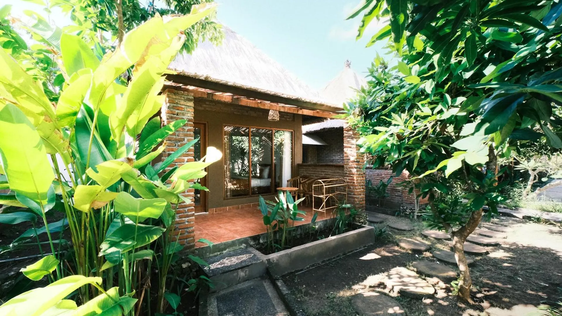 Olo Surf Nature Uluwatu 2*,