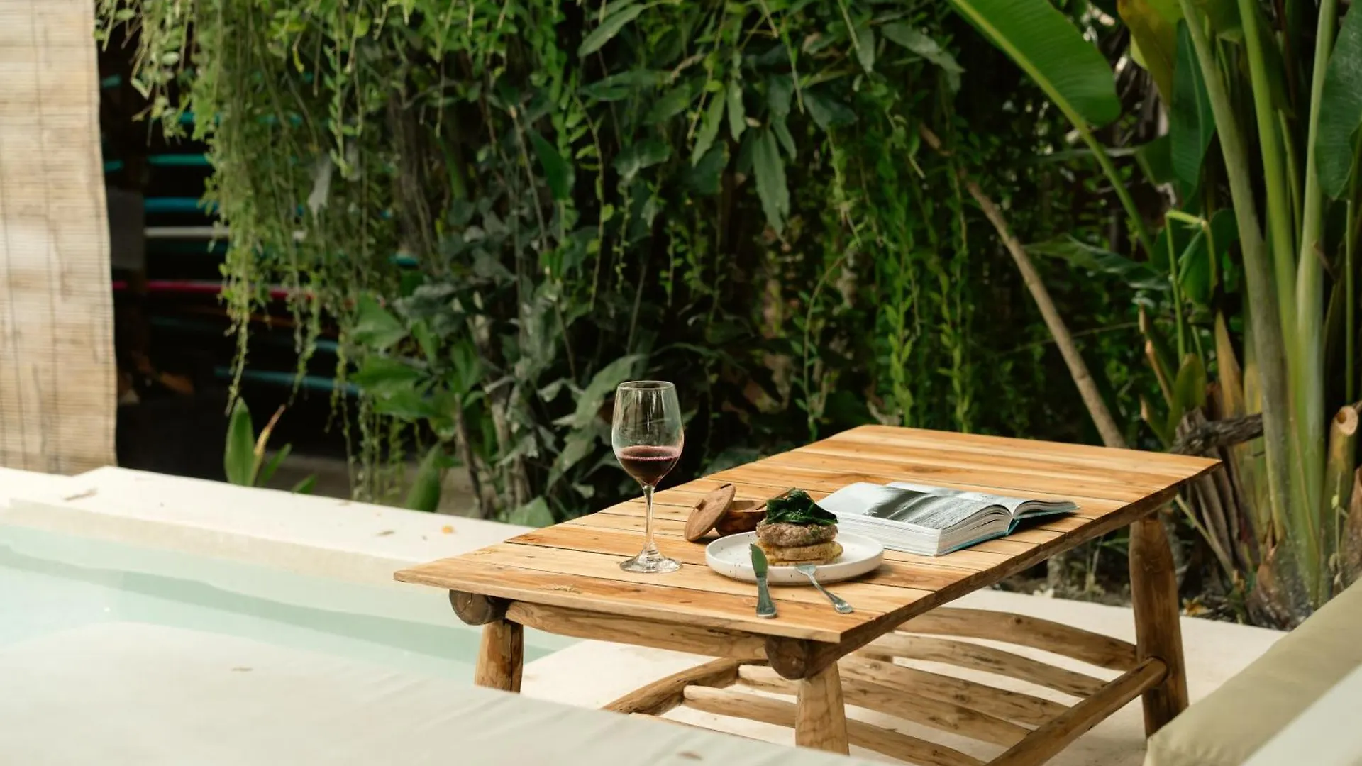 Olo Surf Nature Uluwatu Ινδονησία