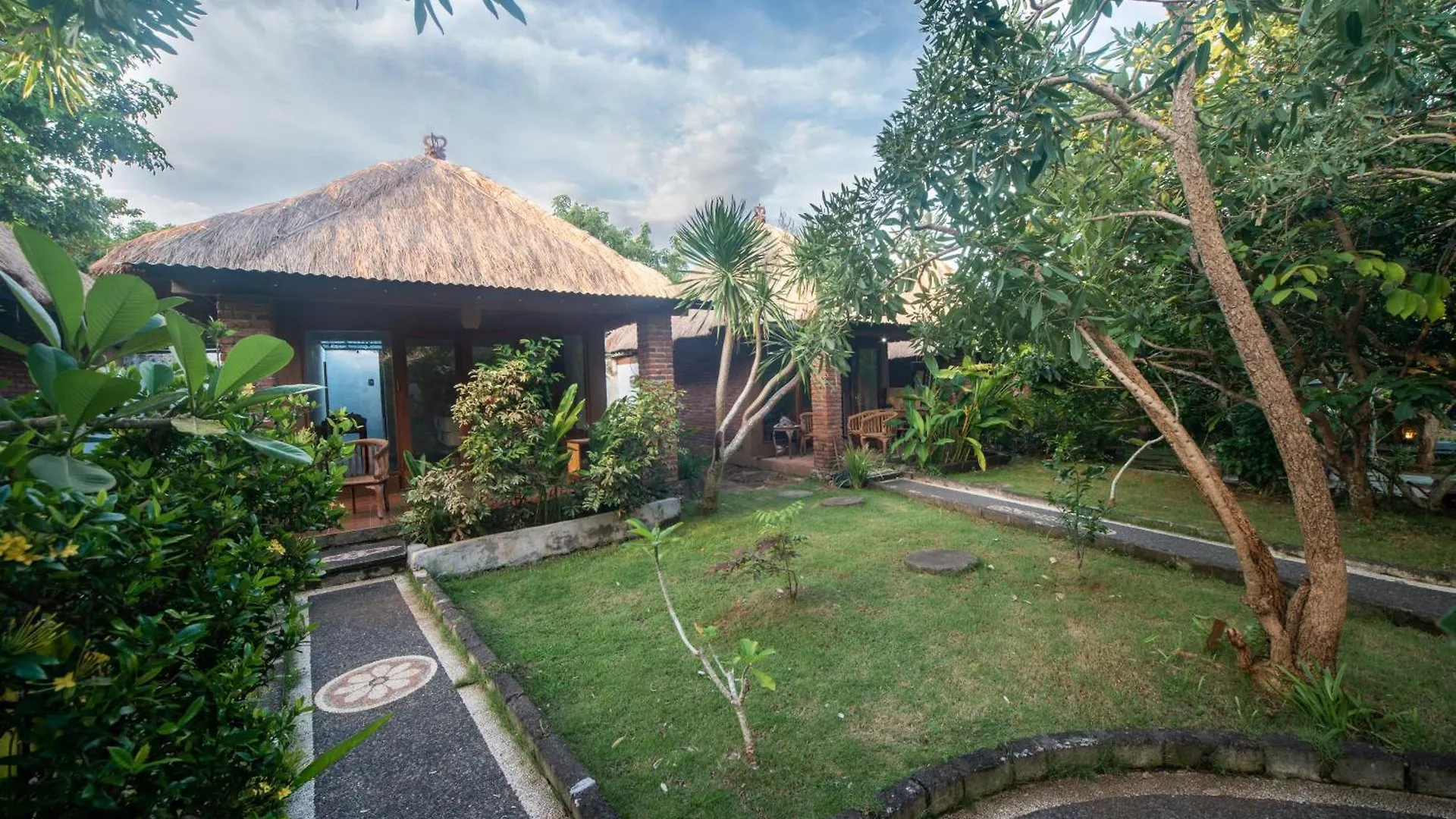 ** Hotell Olo Surf Nature Uluwatu Indonesien